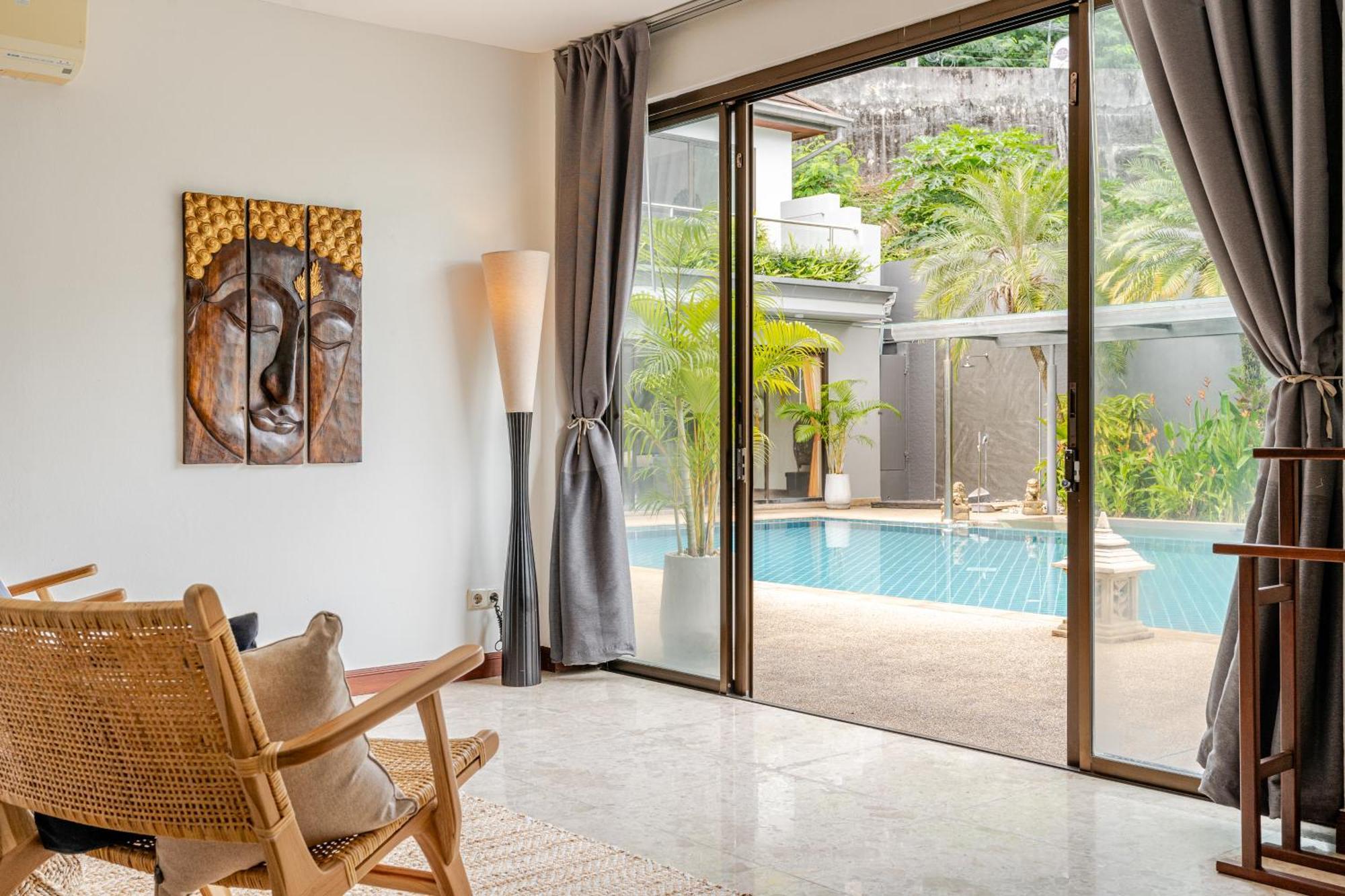 Villa Luxury 4br With Pool & Ocean Views On