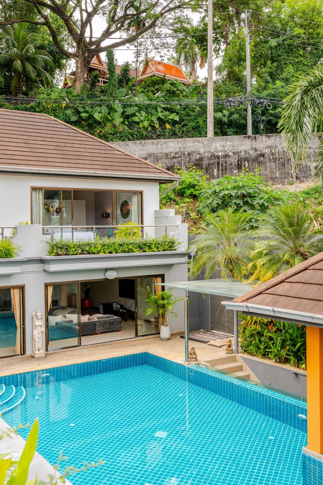 Luxury 4br With Pool & Ocean Views On * Patong