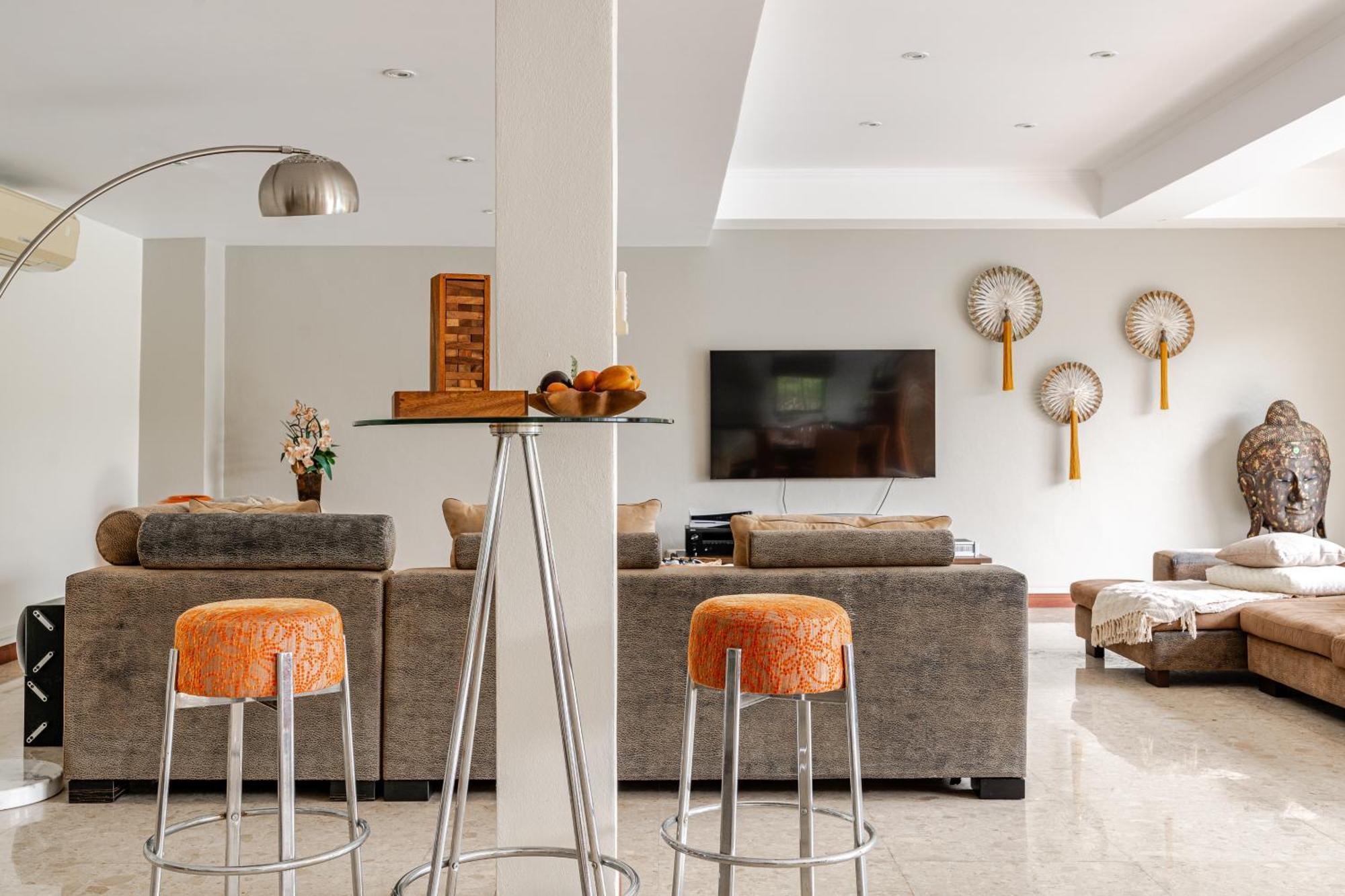 Luxury 4br With Pool & Ocean Views On