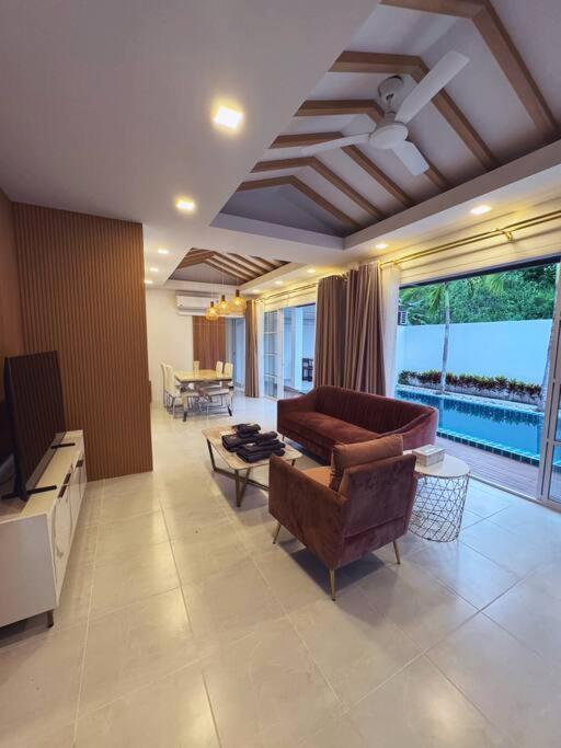 Villa Luxury Pool In