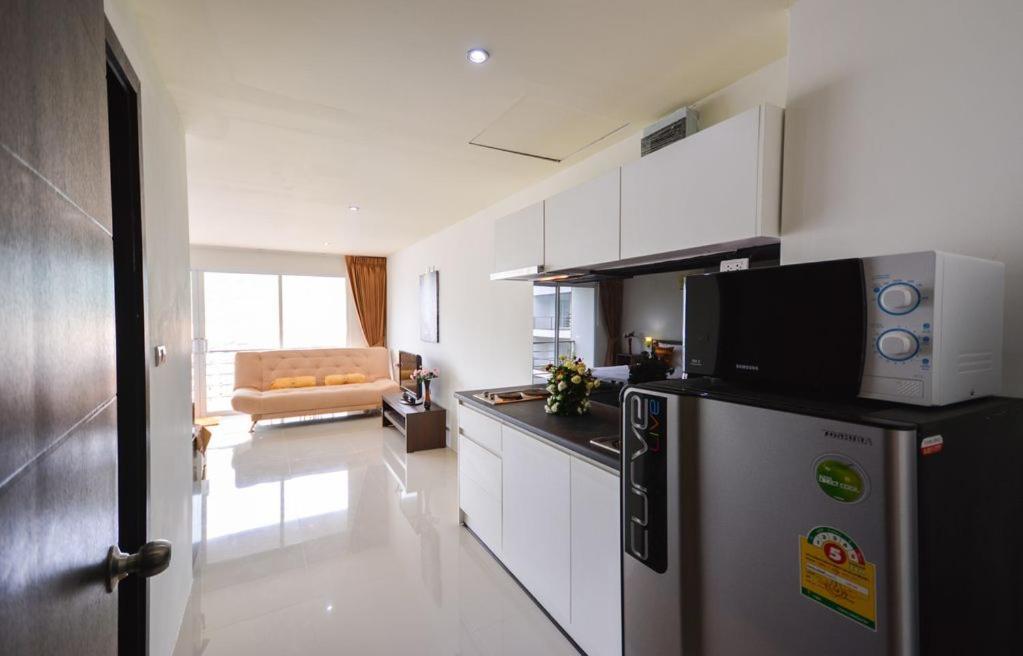 Apartment Phuketbnbdotcom, Poolmountainveiws, Large Balcony Patong