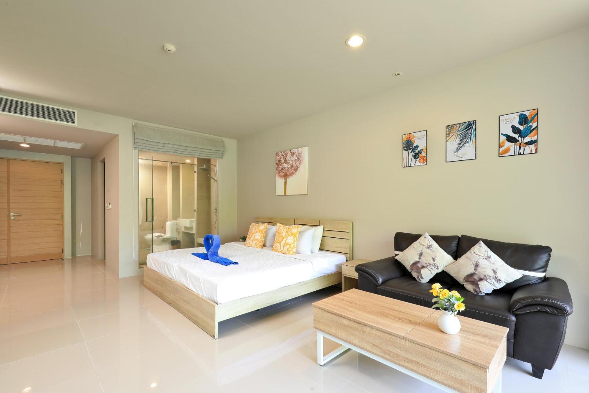 Apartment Spacious Near Karon By Pro