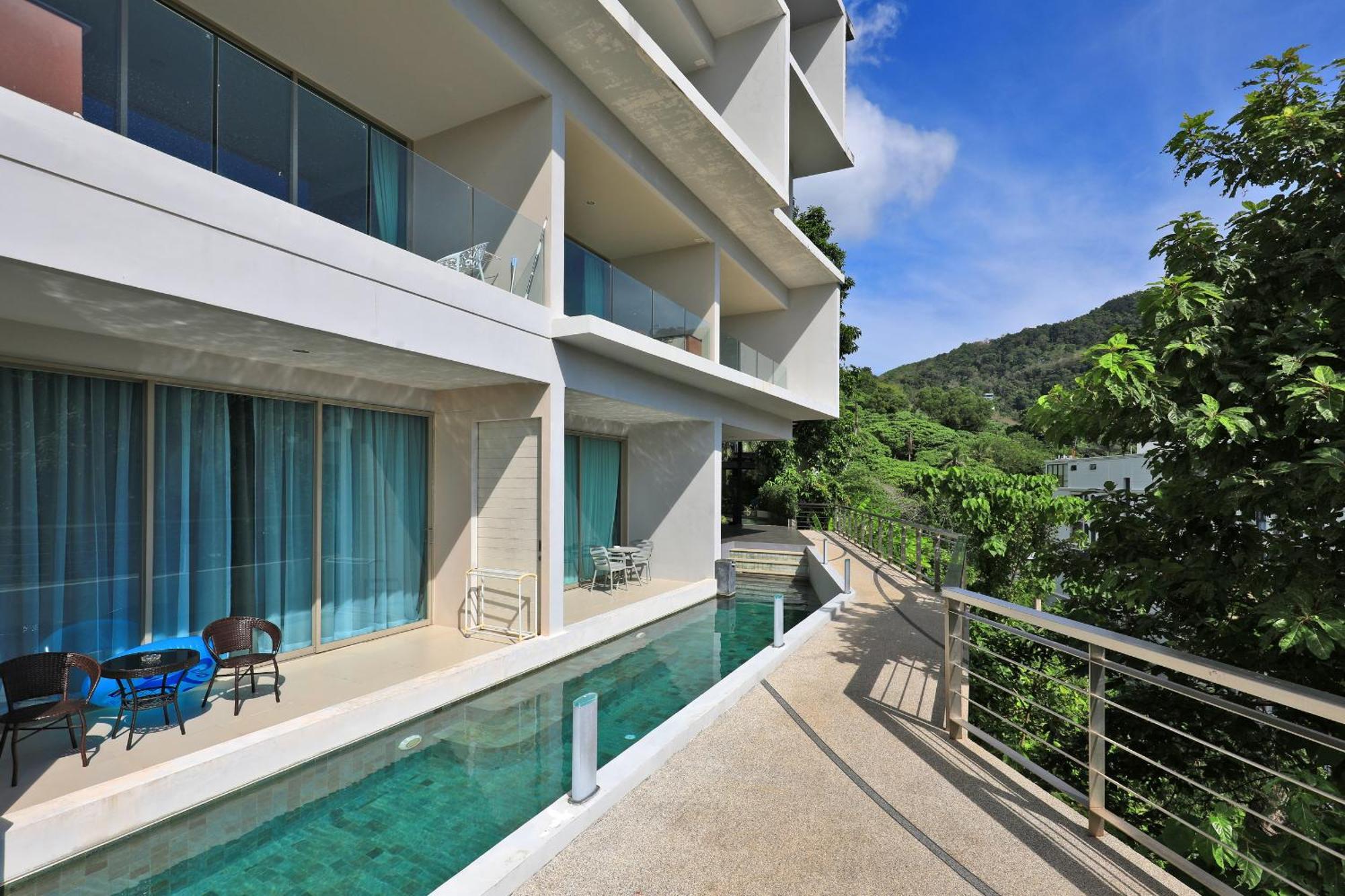 Spacious Near Karon By Pro