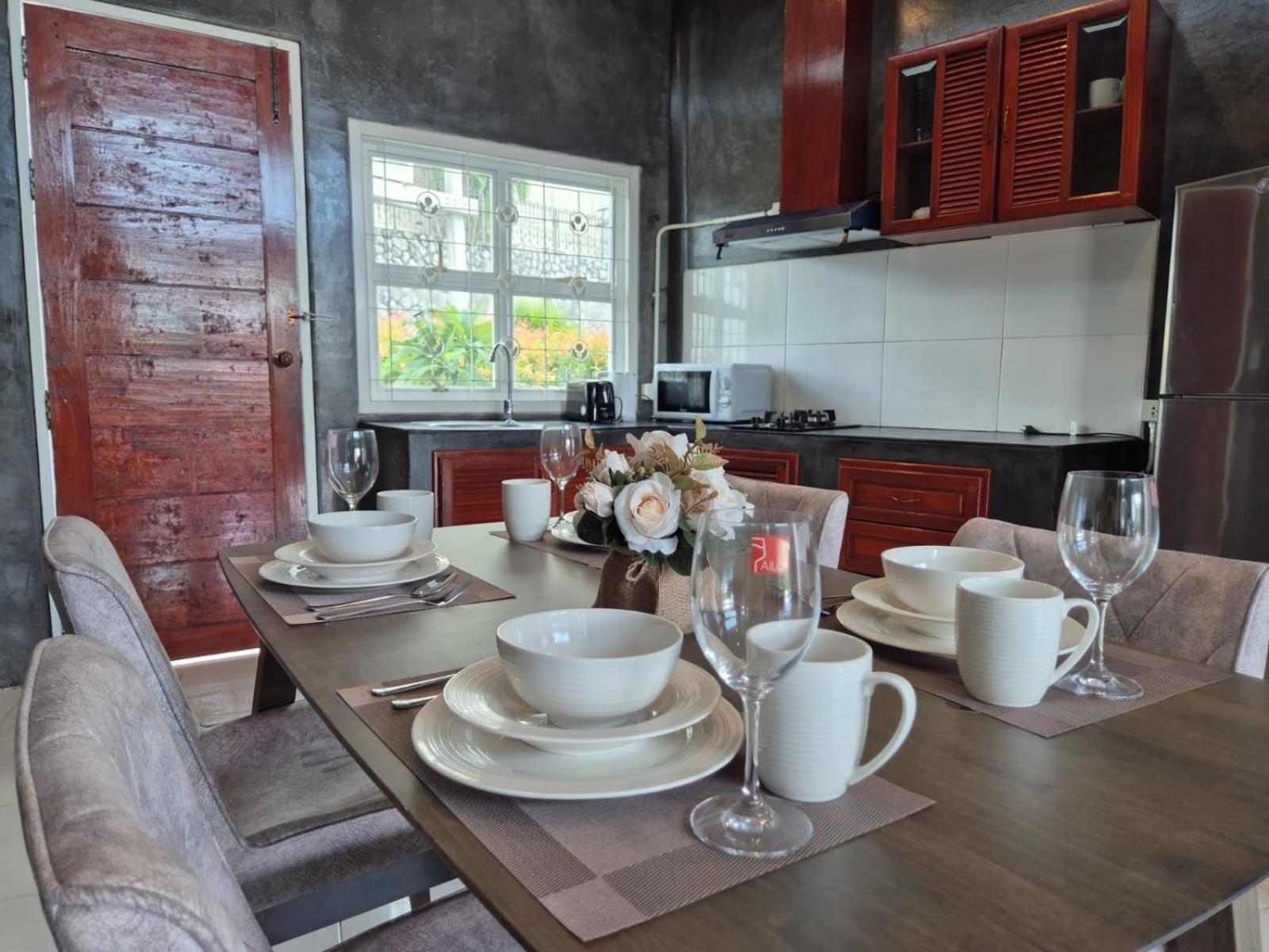 Veerakit Holiday home *