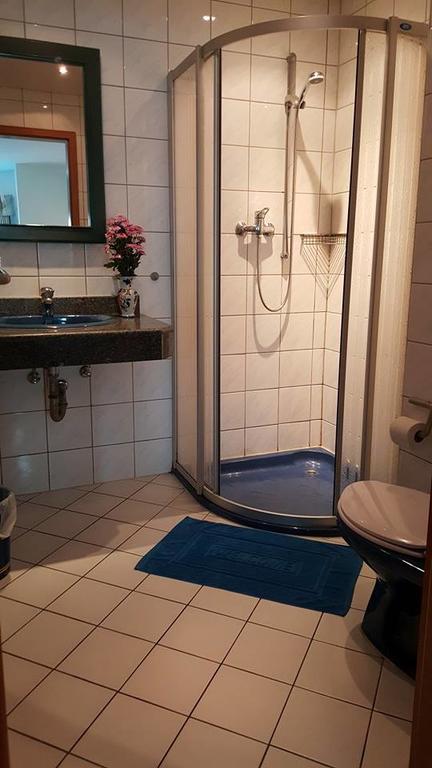 Hotel Zum Ross Karon