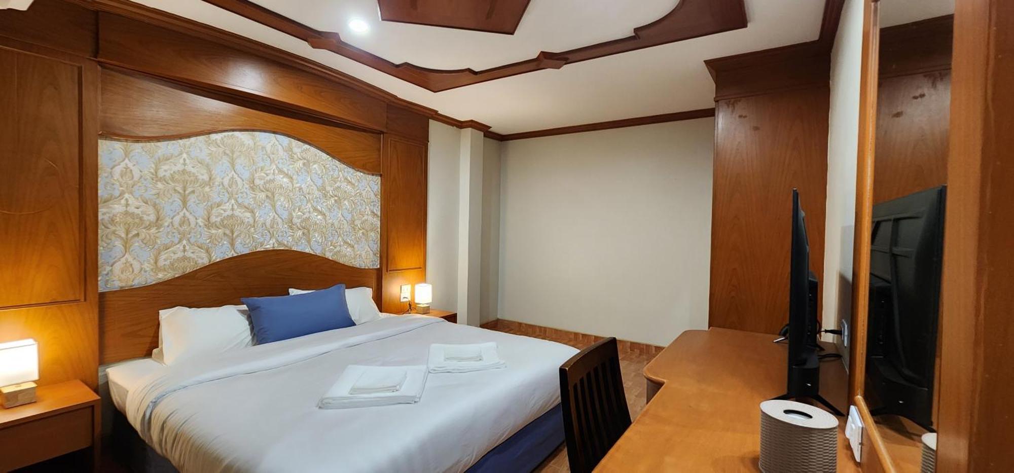 Inn Arya Patong