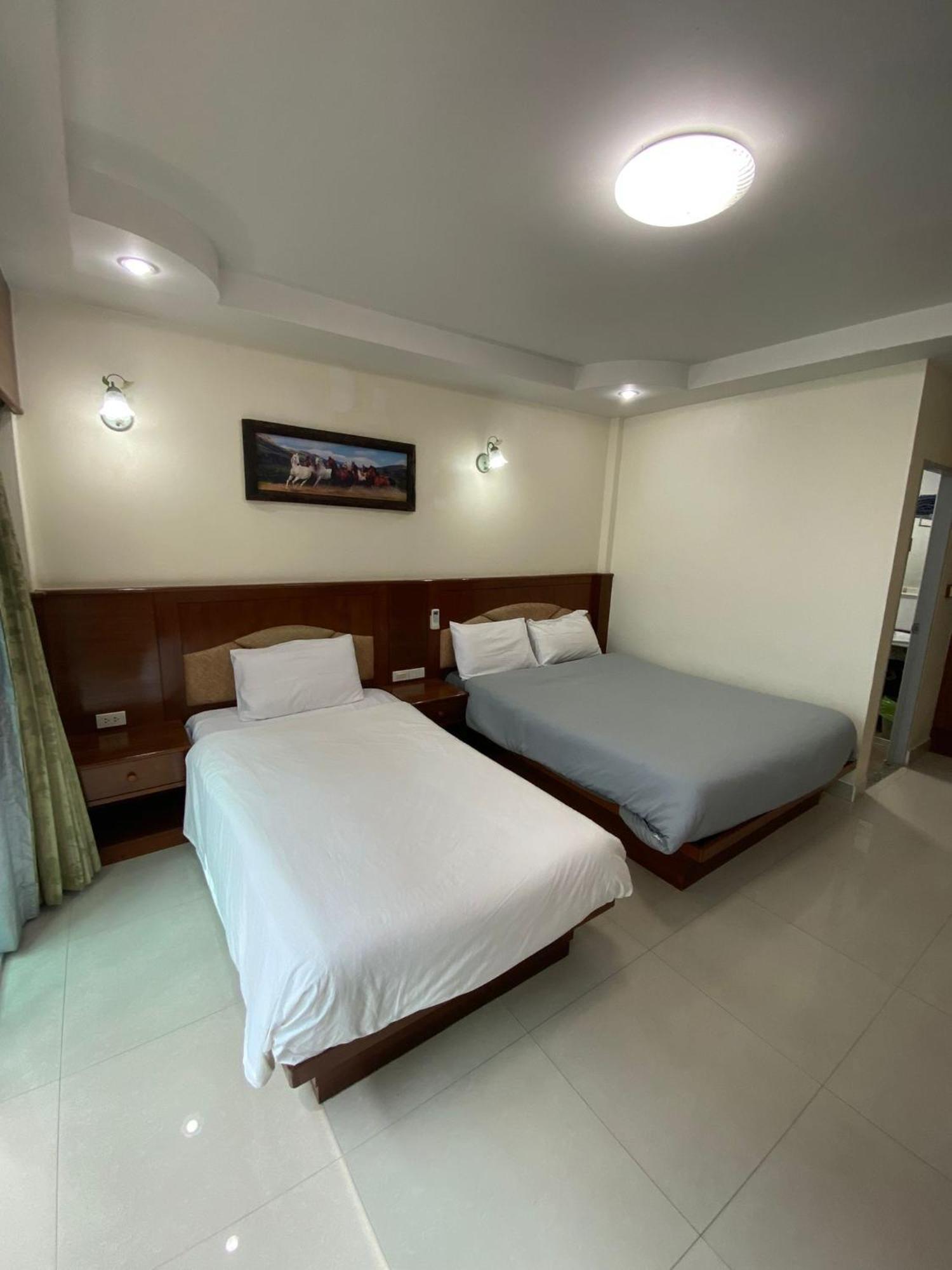 Ilovespaghetti Hotel 2*