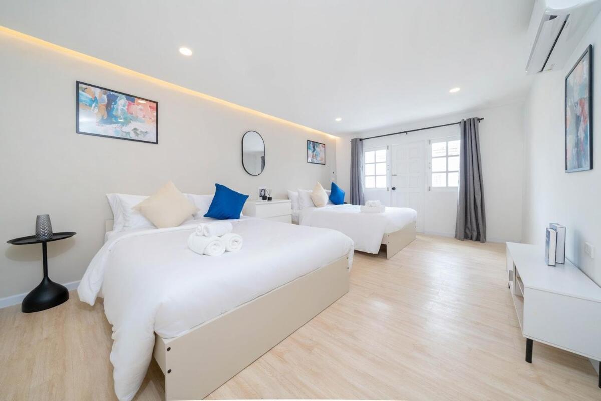 Winks Phuket Holiday home *
