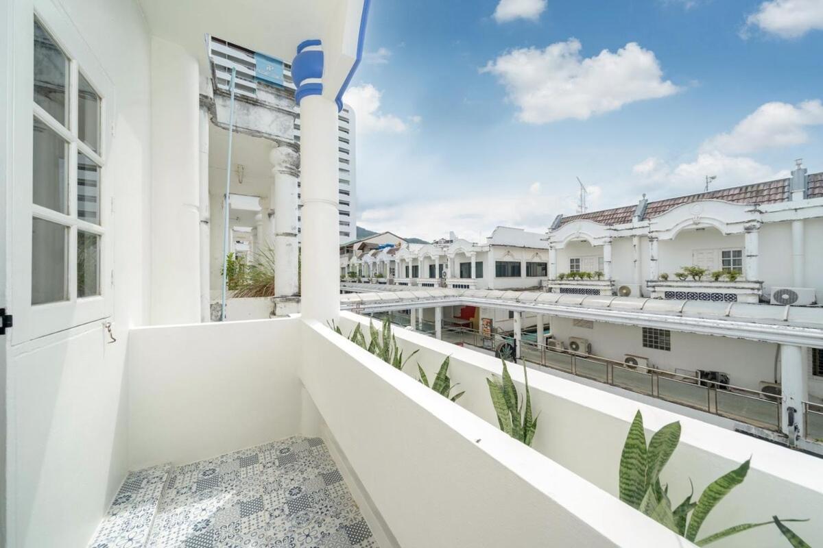 Winks Phuket Holiday home Patong