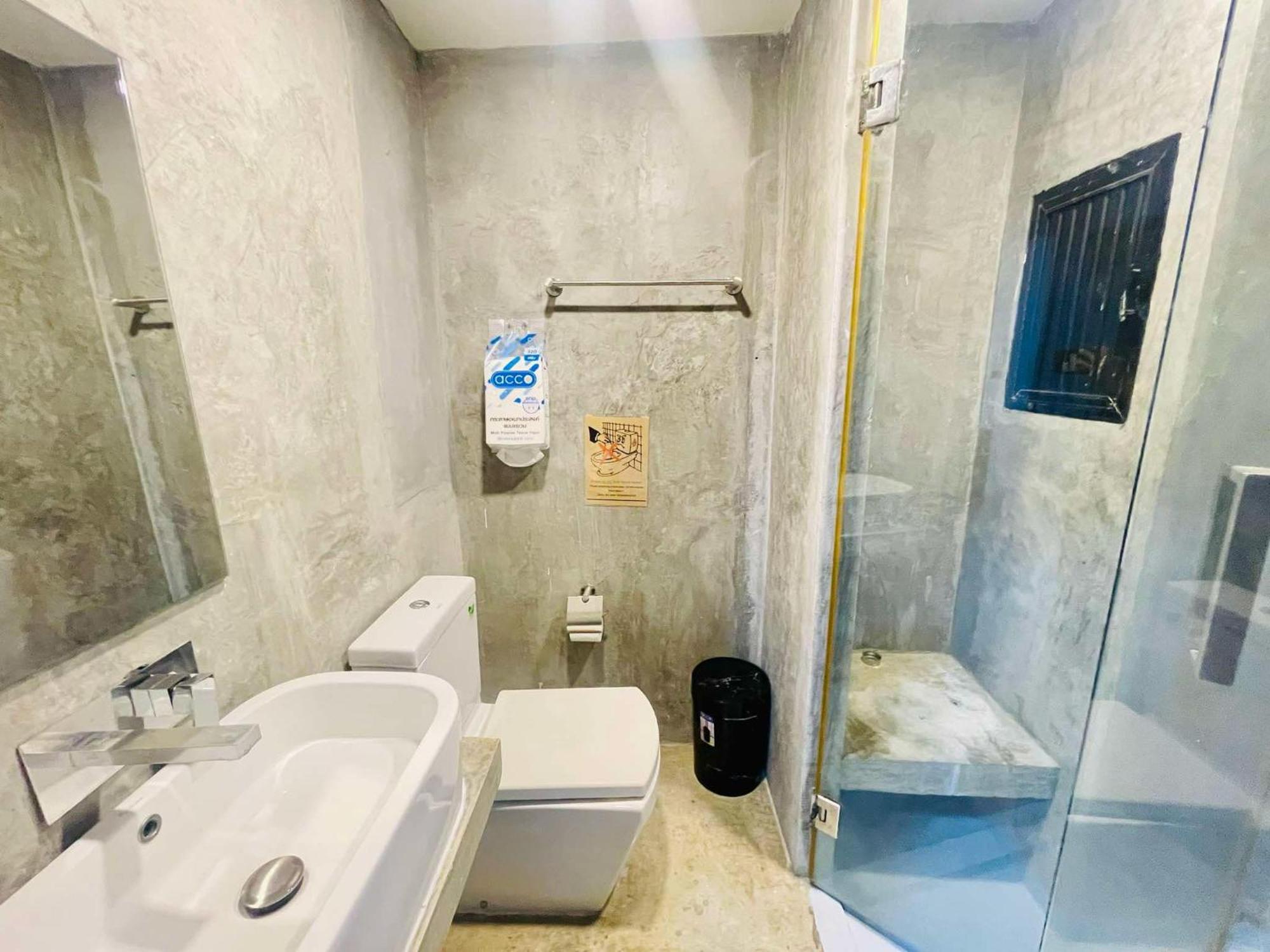 Ella Lamoon Hotel