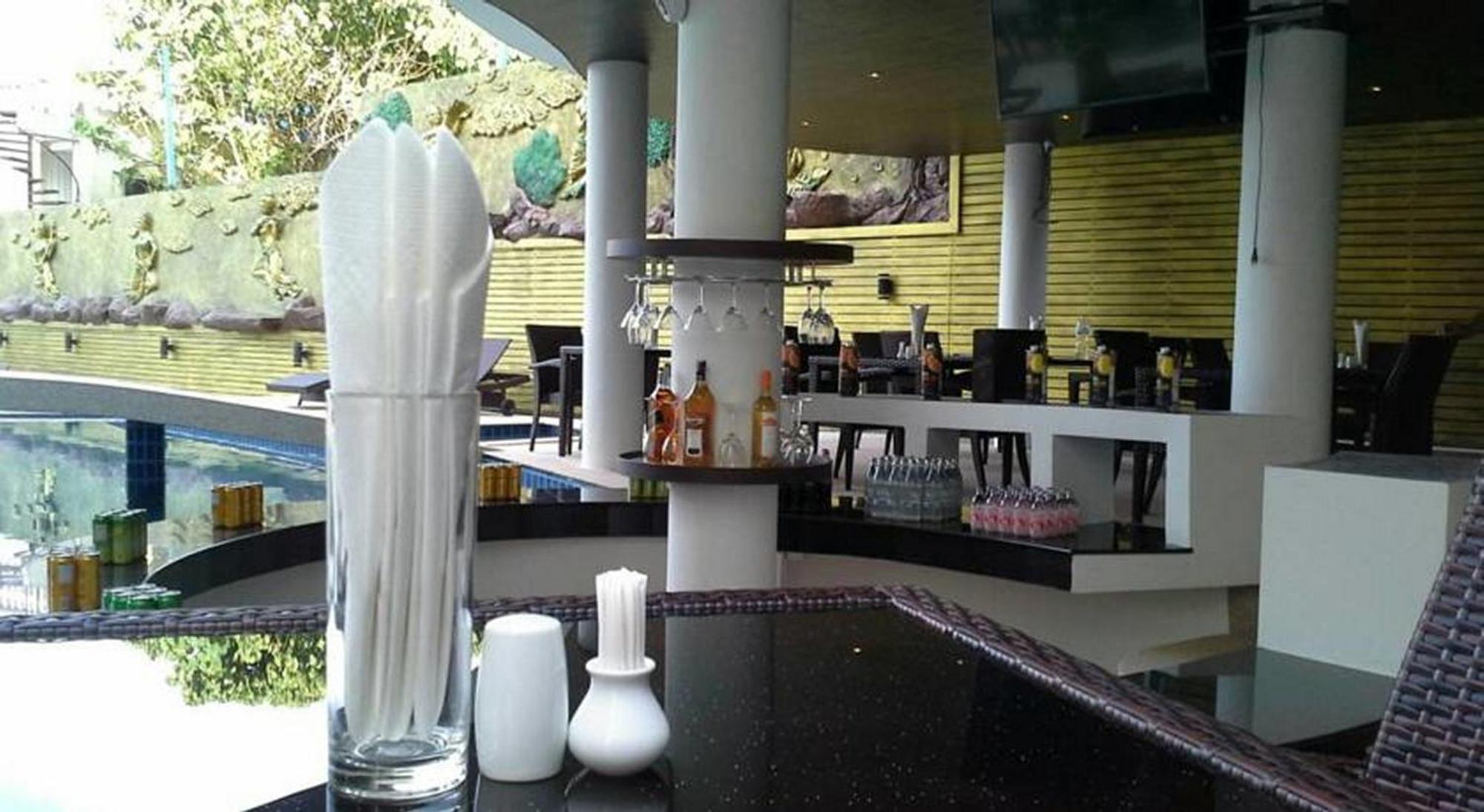 Phuketbnbdotcom Oceanpoolviews 2 Bed * Patong