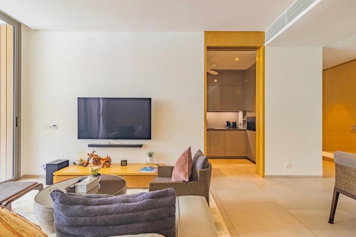 Apartment Azure In Twinpalms's Montazure In Kamala Phuket