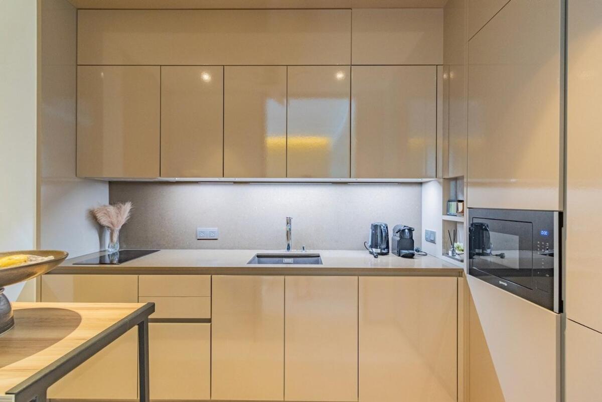 Azure In Twinpalms's Montazure In Kamala Apartment