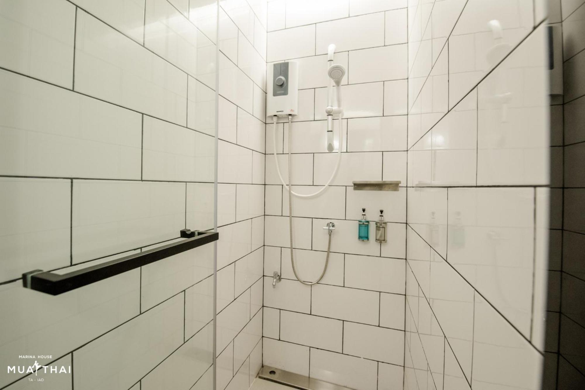 Marina House Muaythai Ta-iad Phuket 4*