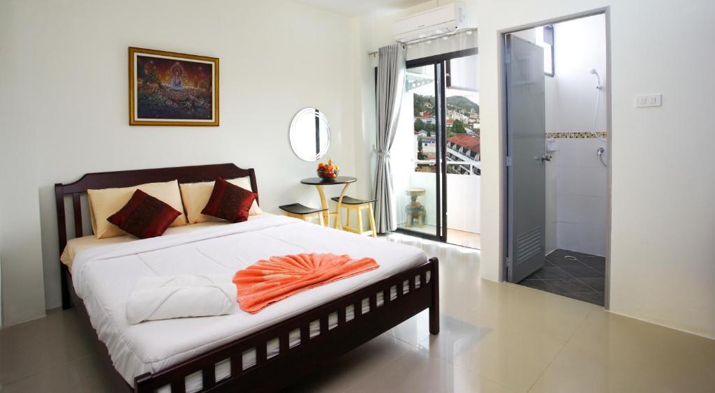 Beehive Magenta Patong Hostel *