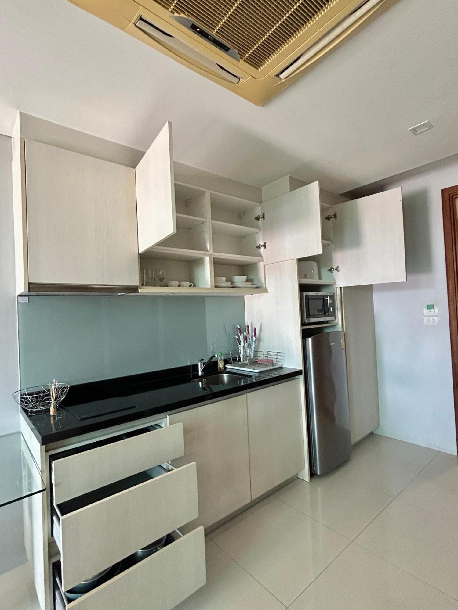 1 Bedroom Pool Access Rawai Apartment Phuket