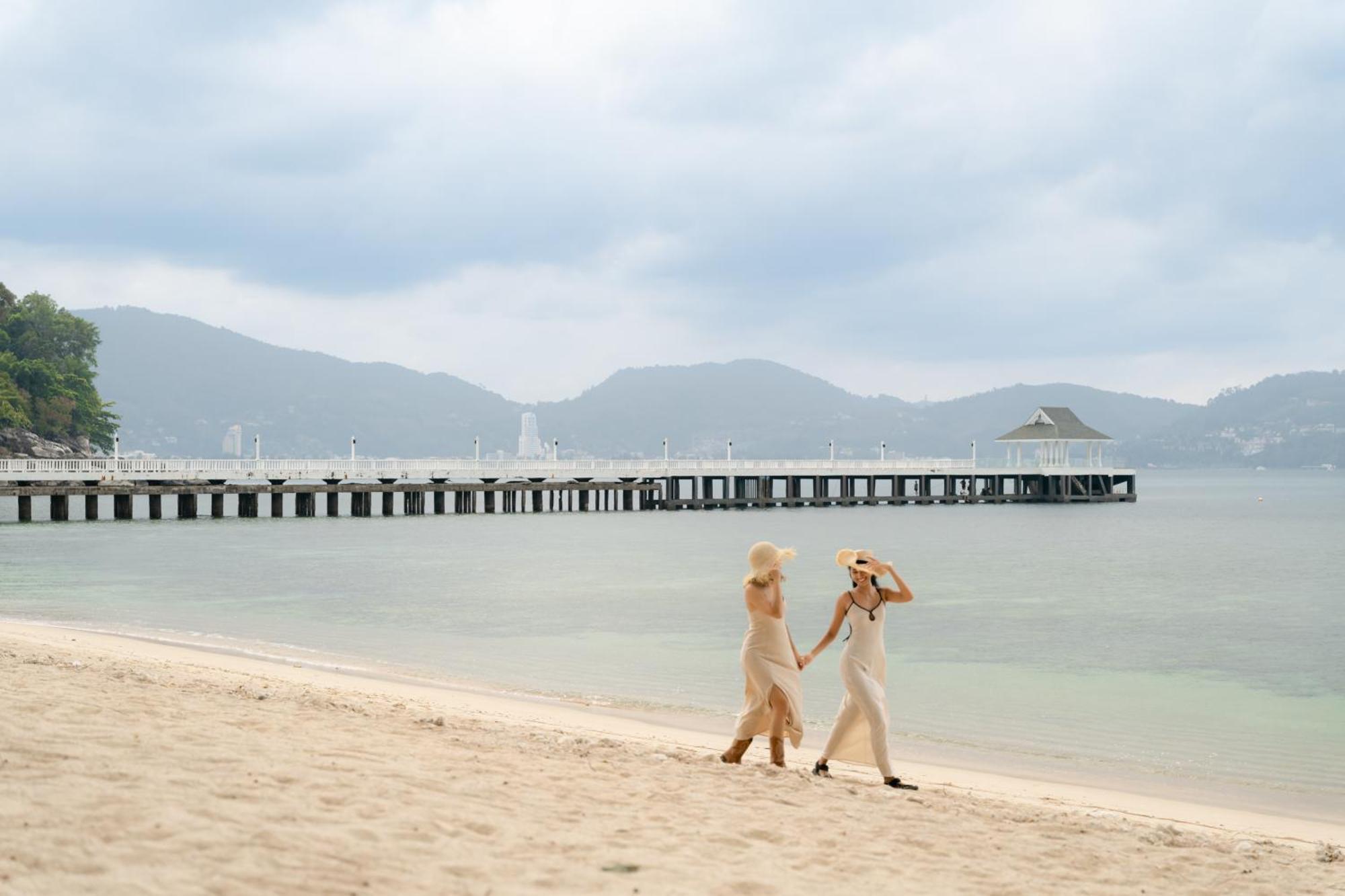 Resort Thavorn Beach Village & Spa Phuket