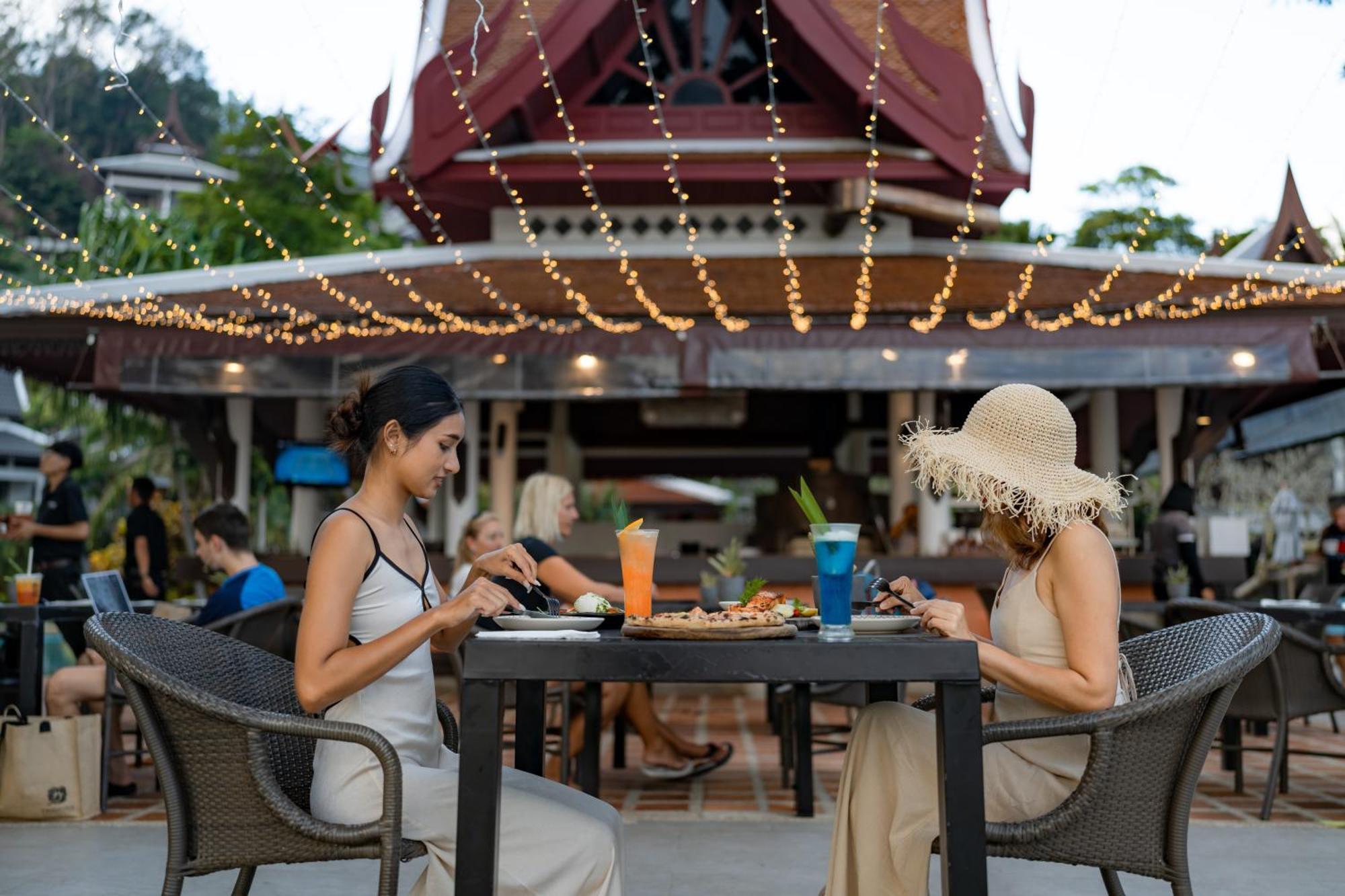 Thavorn Beach Village & Spa Phuket Resort Praia de Kamala