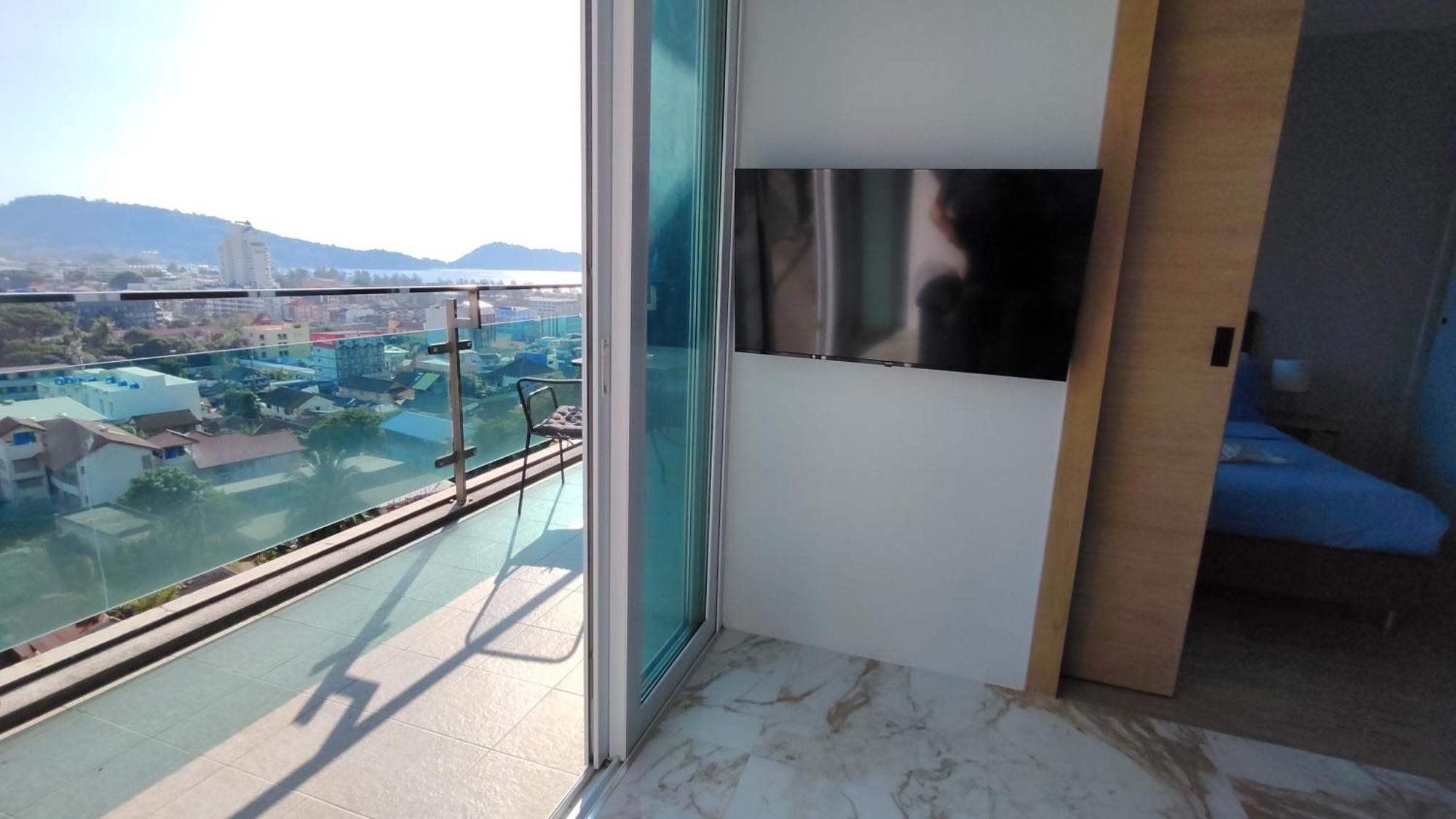 Emerald Terrace 2 Bedrooms Panoramic Ocean View Floor * Patong