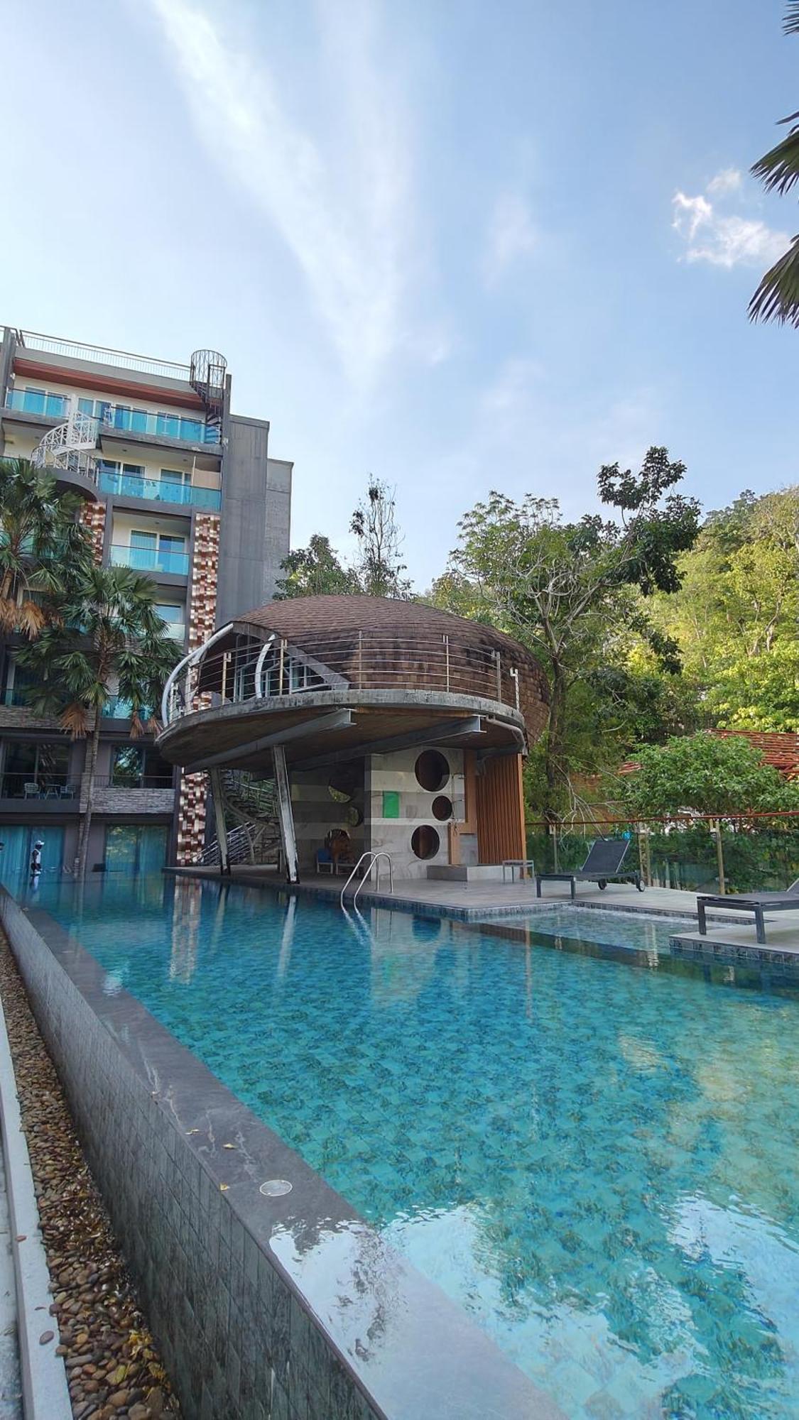 Emerald Terrace 2 Bedrooms Panoramic Ocean View Floor Patong