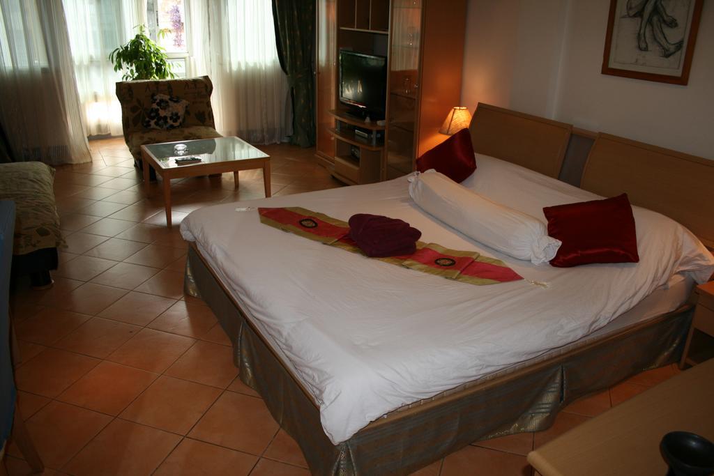 Hotel Aquarius Gay & Sauna Patong
