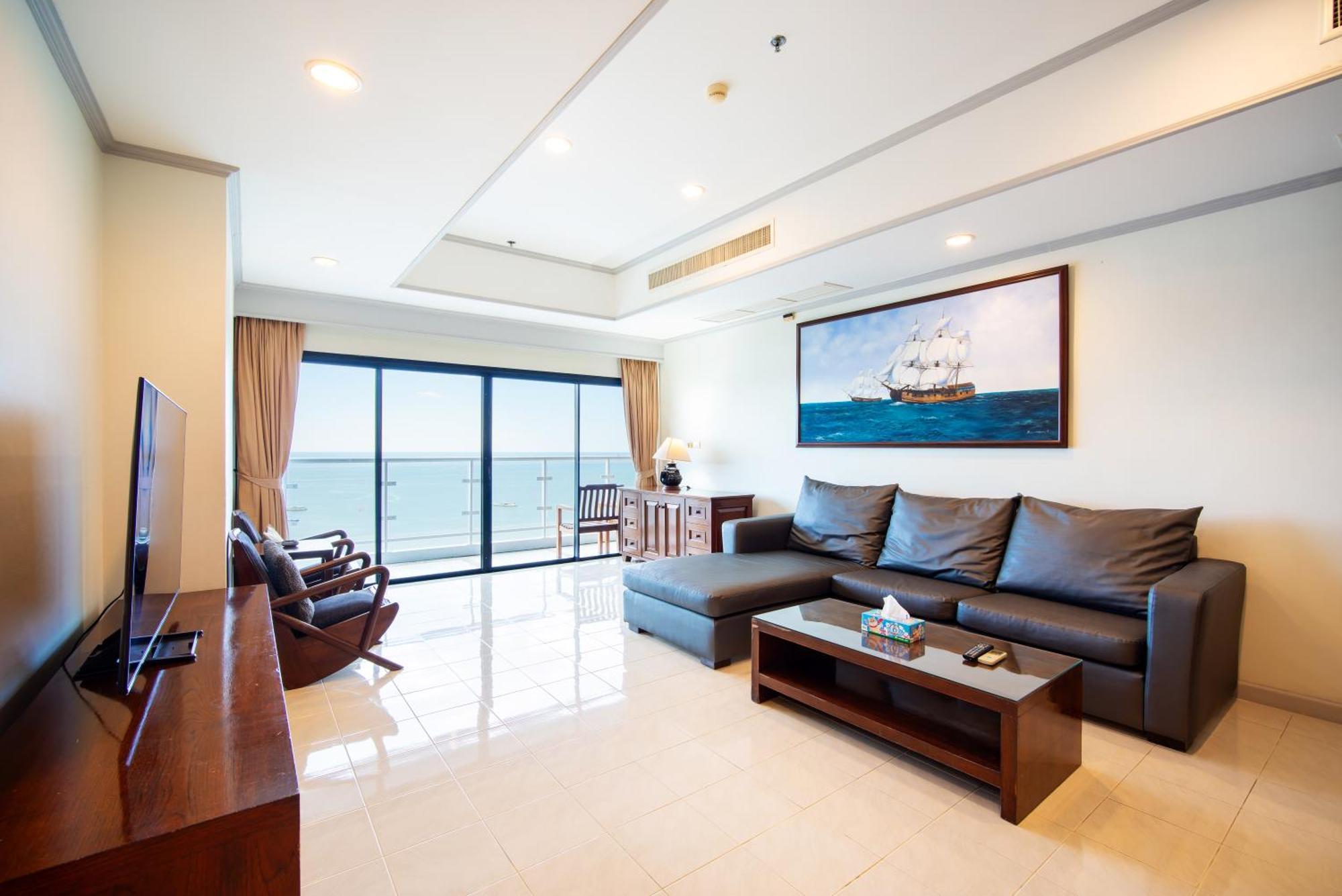 Tower Superior Seaview 3br 2402 * Patong