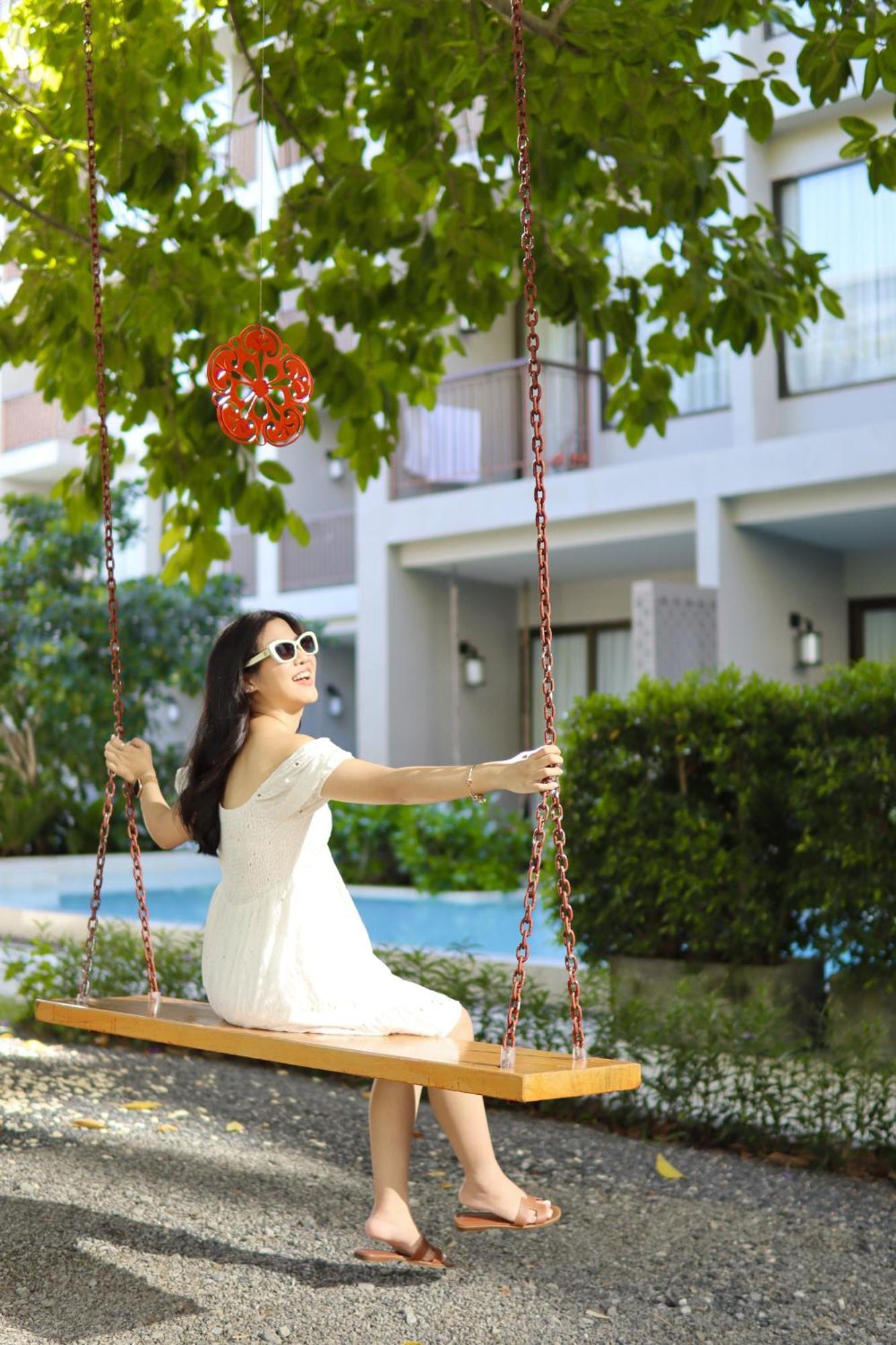Proud Phuket, Naiyang Hotel