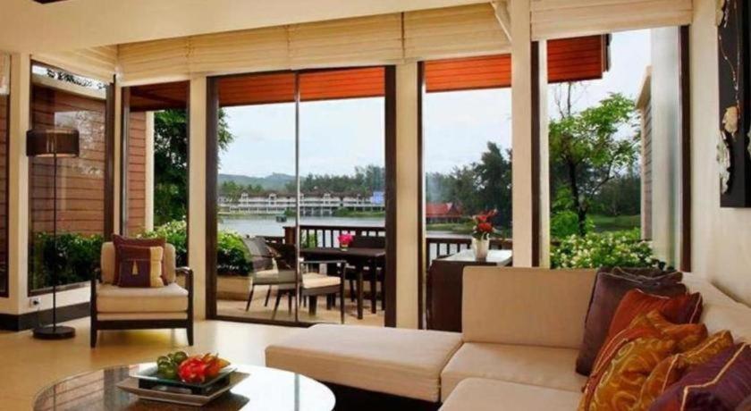 Dusit Thani Laguna Pool Villa Hotel Strand Bang Tao