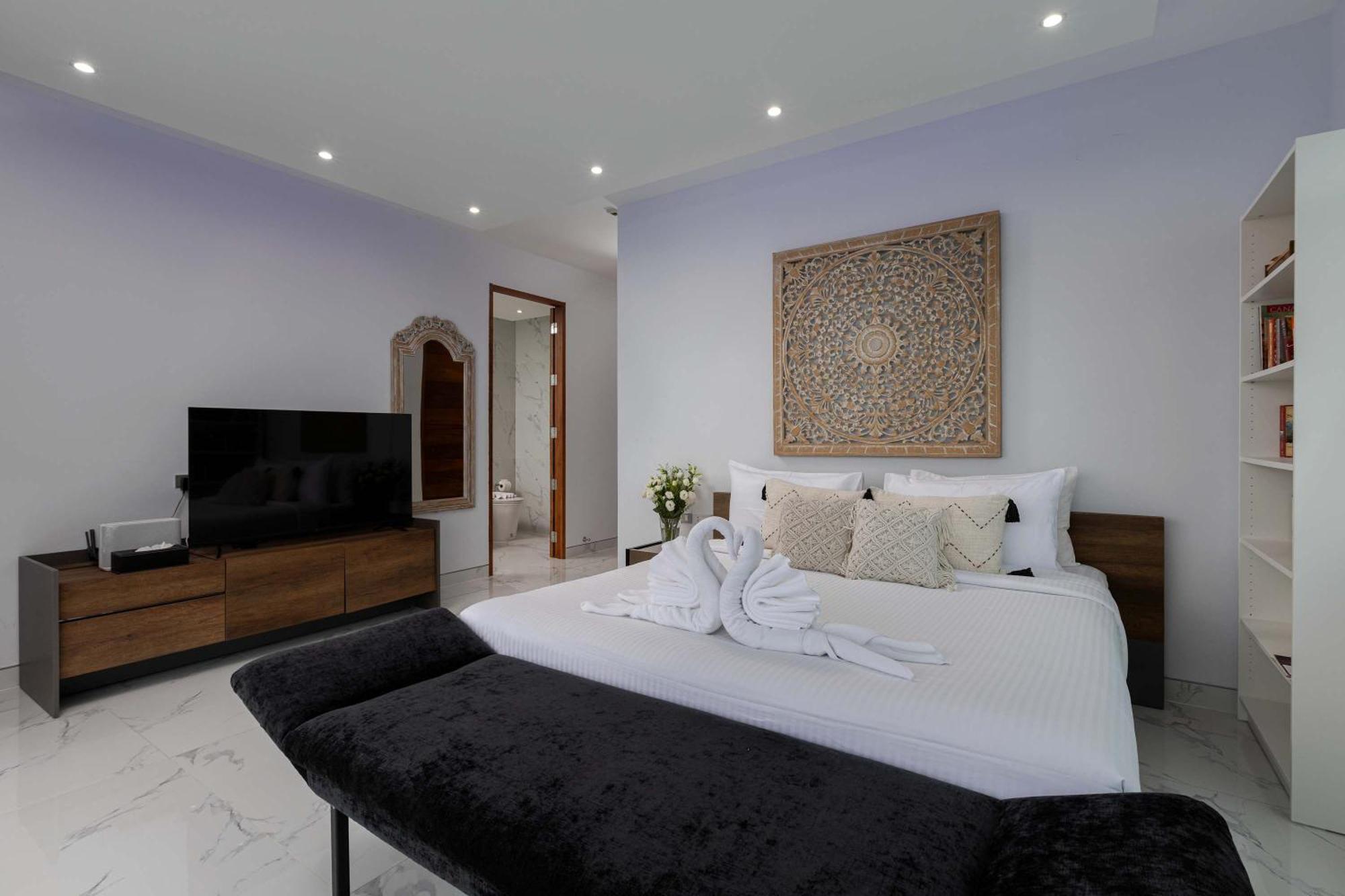 Seaview Three Bedroom In Bangtao Area *