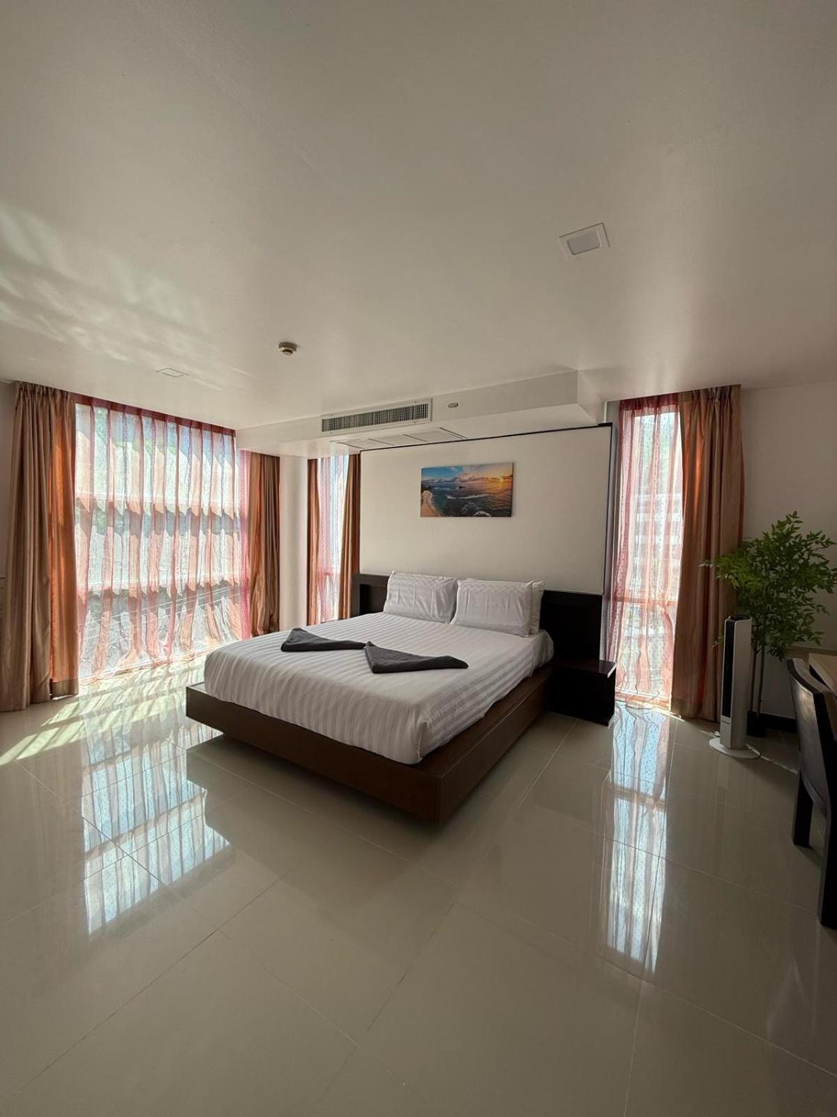 Aparthotel The Kris Patong