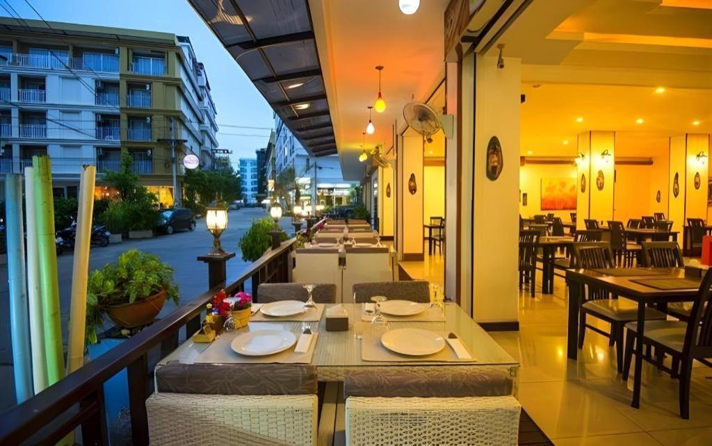 Hotel Baya By Shanaya Phuket