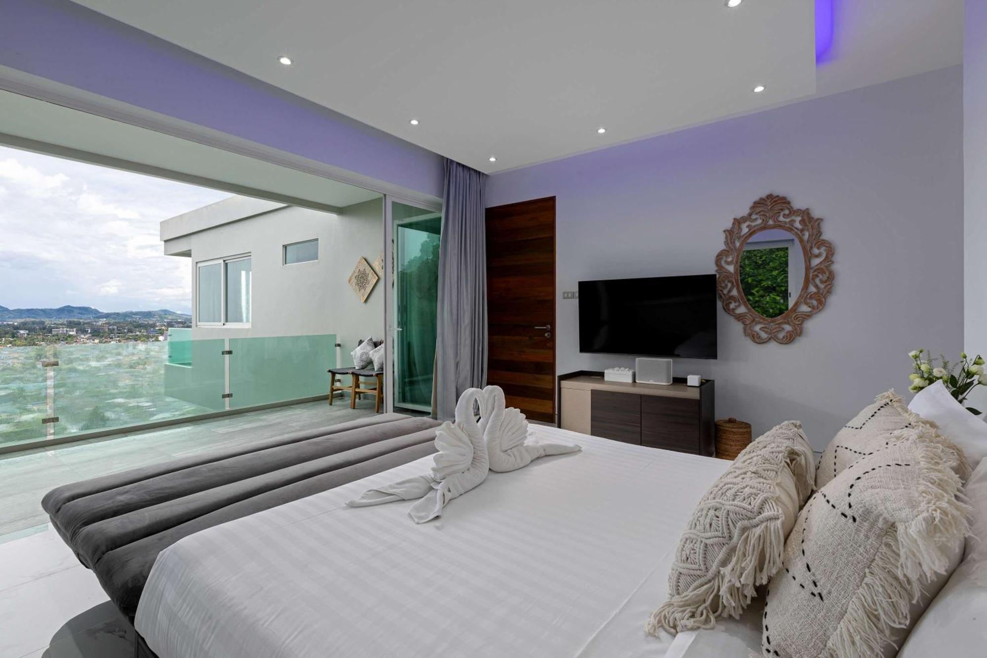 Seaview 10 Bedroom Bangtao Area Villa Phuket