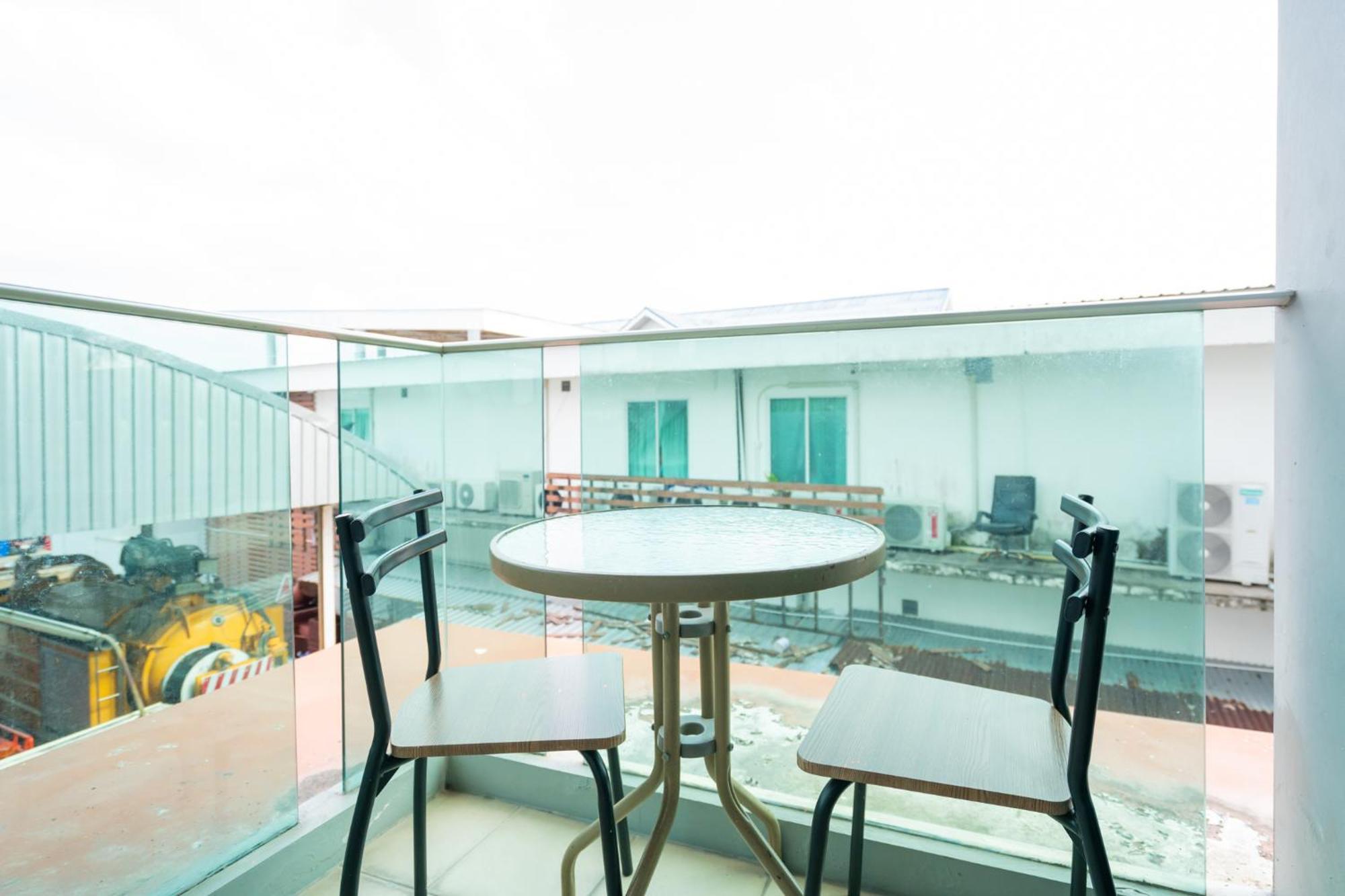 Hotel Golden Manora Bangtao 3*