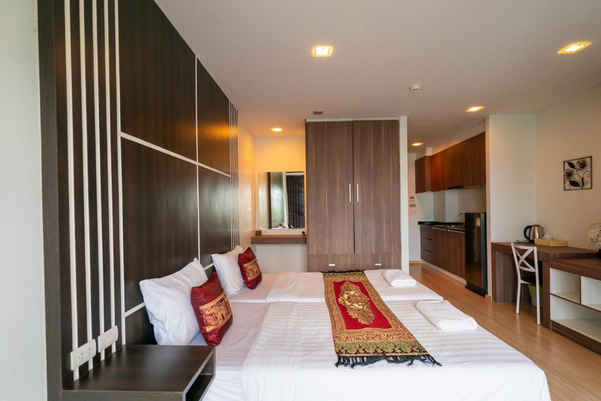 Golden Manora Bangtao 3*
