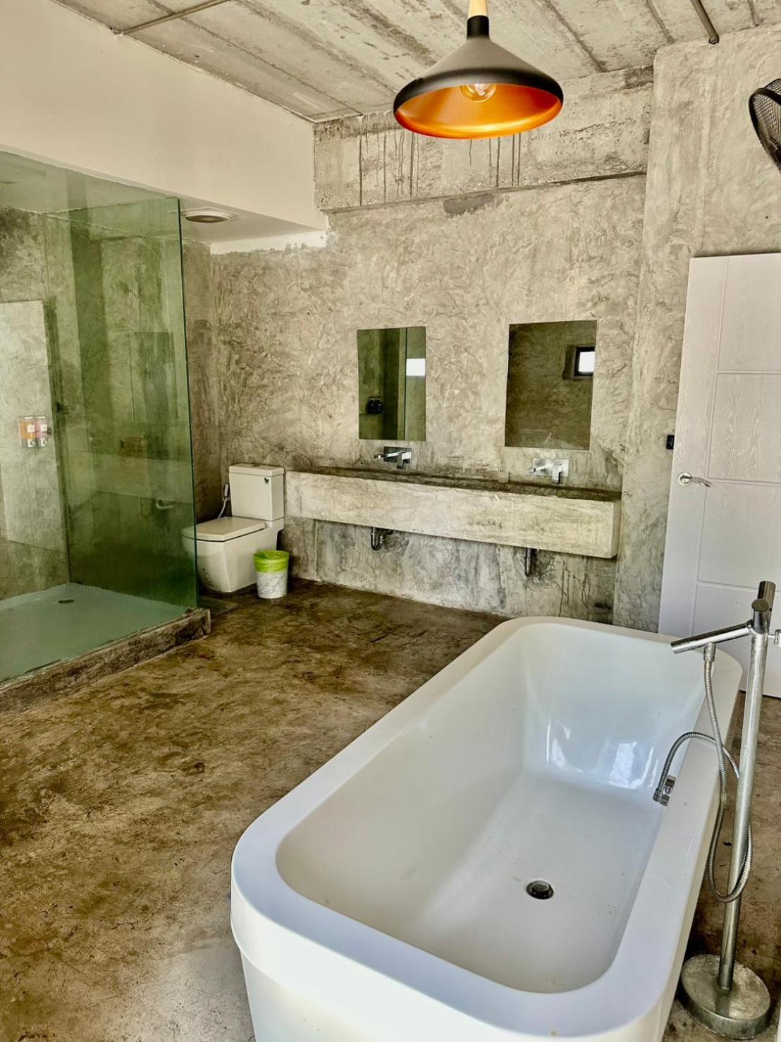 Hotel Ella Lamoon 3*