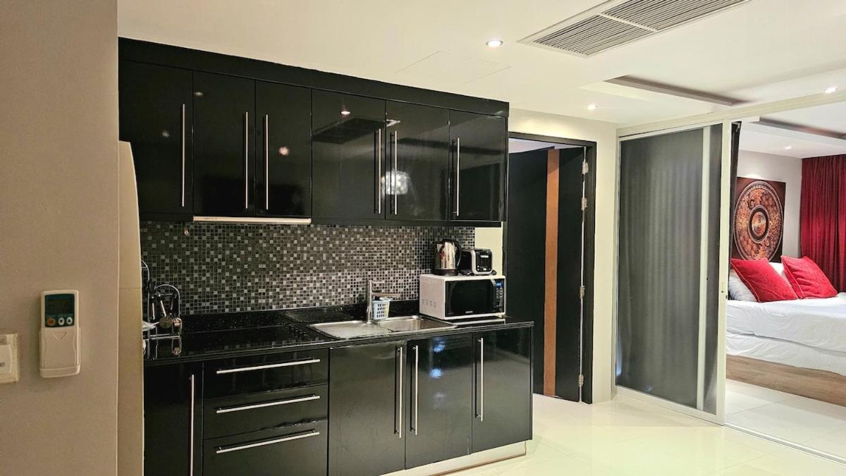 Absolute Bangla 2 Apartment Patong