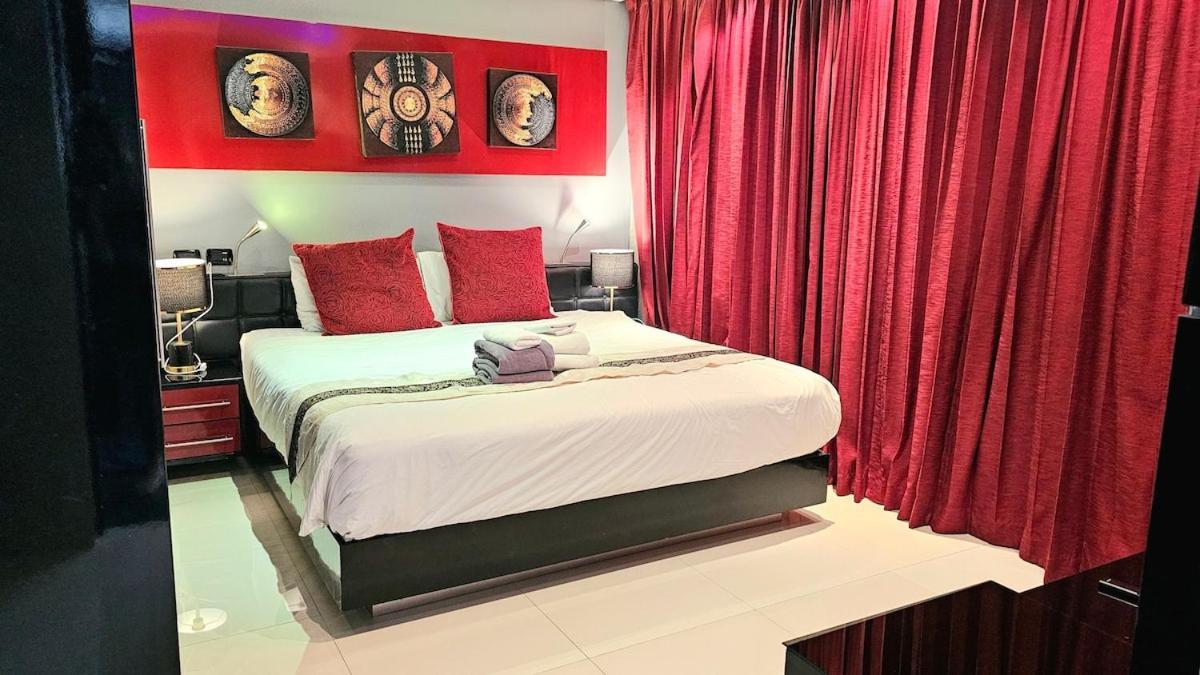 Apartment Absolute Bangla 2