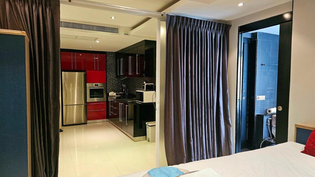Absolute Bangla 2 Apartment Patong