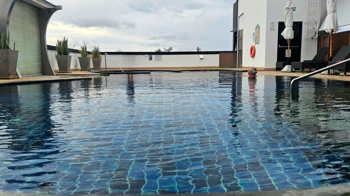 Absolute Bangla 2 Apartment *