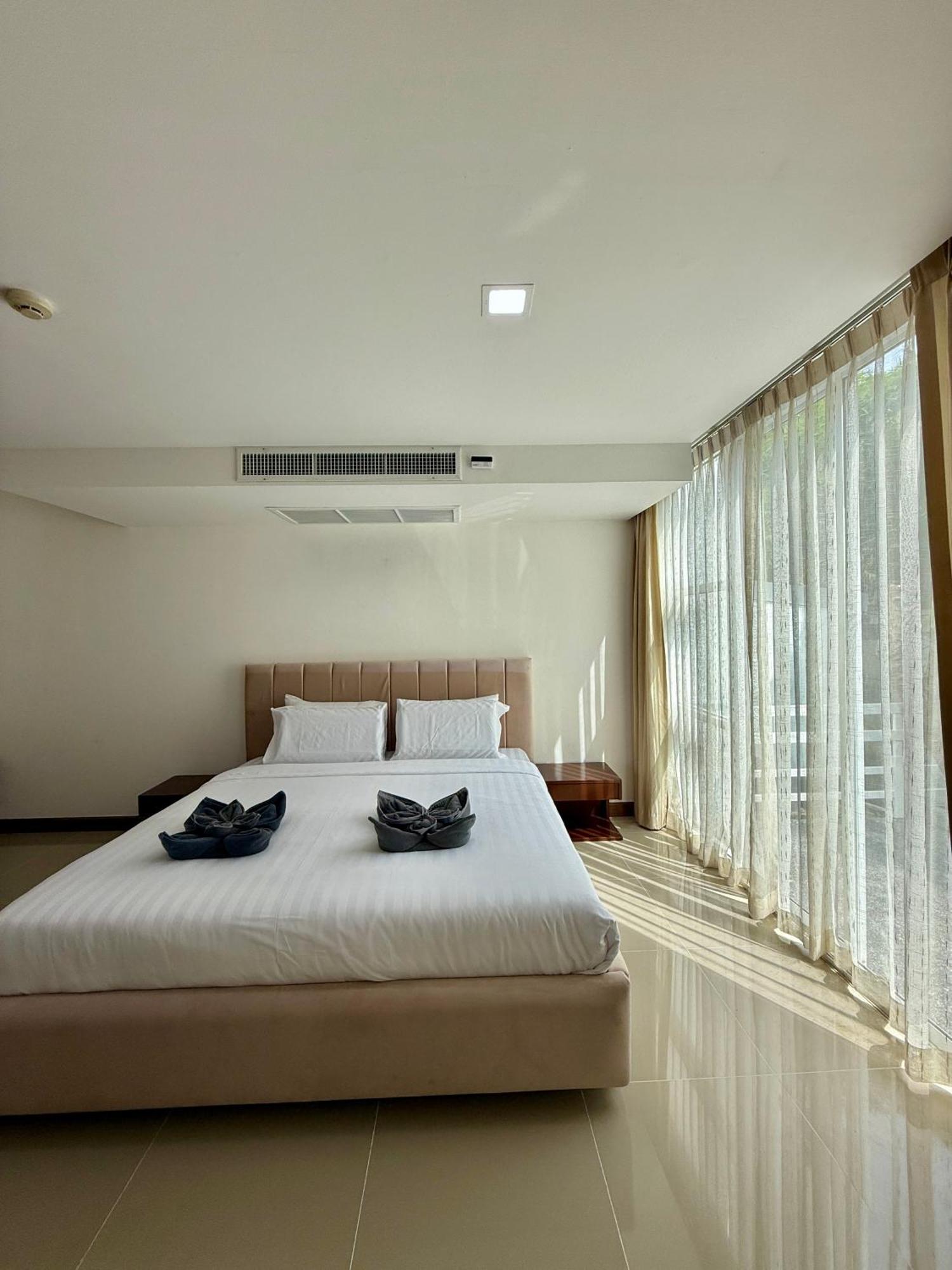 Aparthotel The Kris *