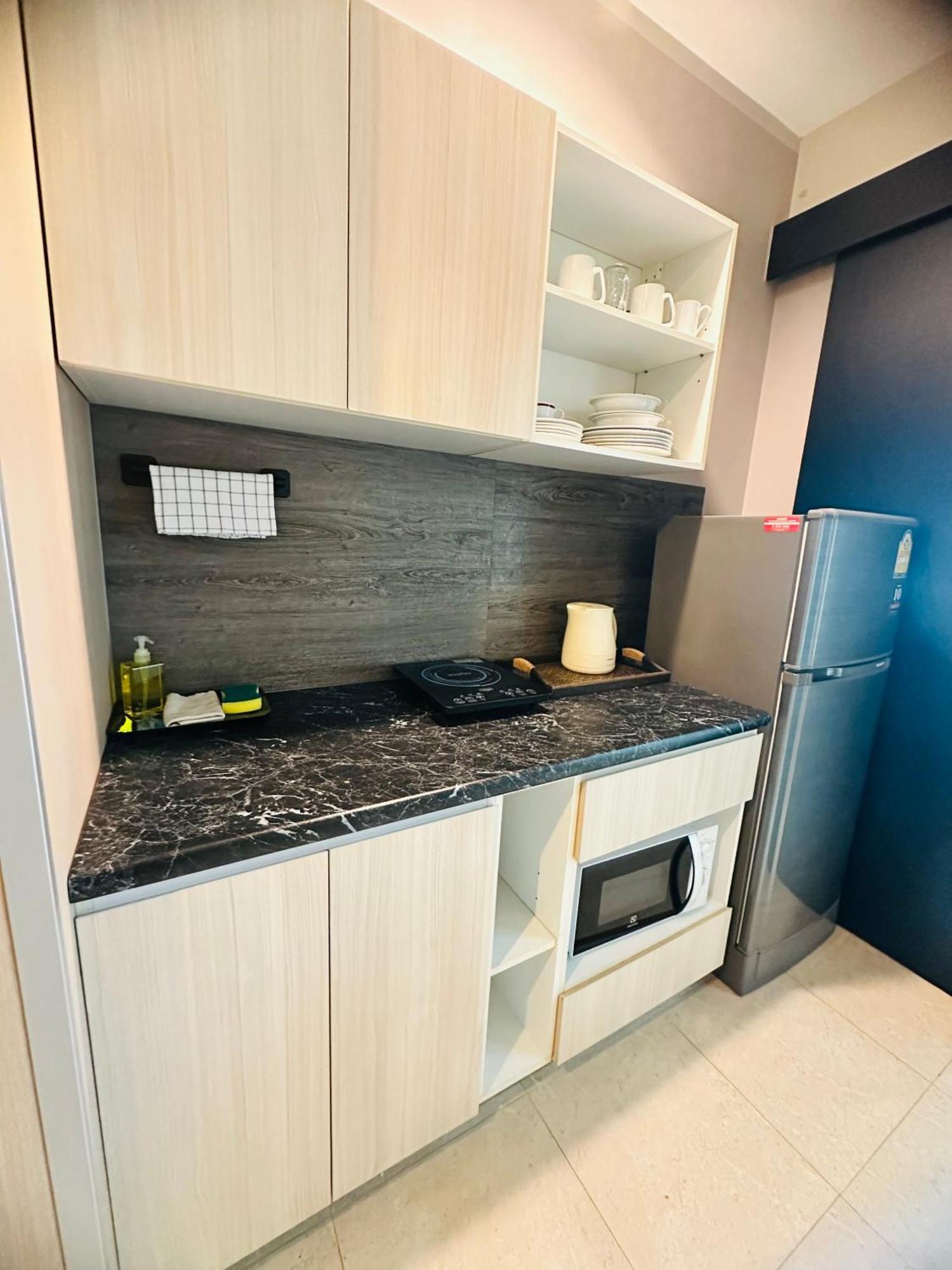 Cozy Veloche Group Apartment Phuket