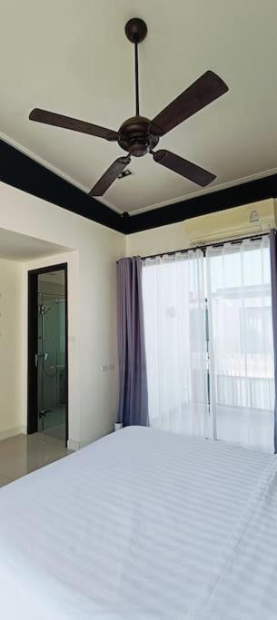 Bangtao 600m Laguna 3bdr 3,5bath With Jacuzzi And Bbq Up To 8 Guests 5 Nights Free Taxi Ferienhaus *