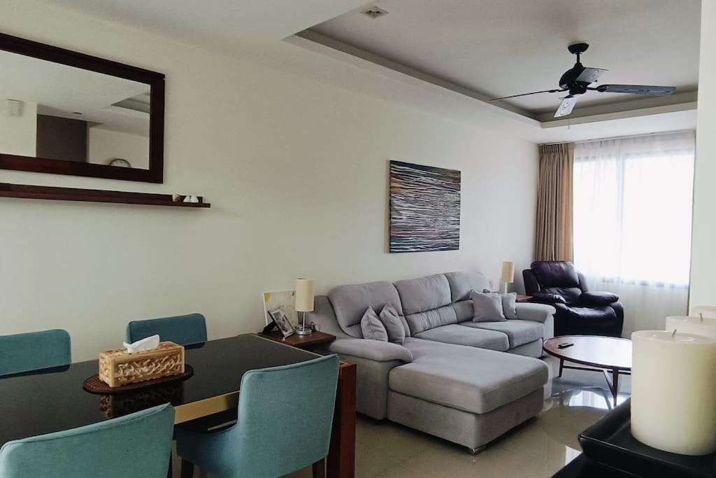 Ferienhaus Bangtao 600m Laguna 3bdr 3,5bath With Jacuzzi And Bbq Up To 8 Guests 5 Nights Free Taxi