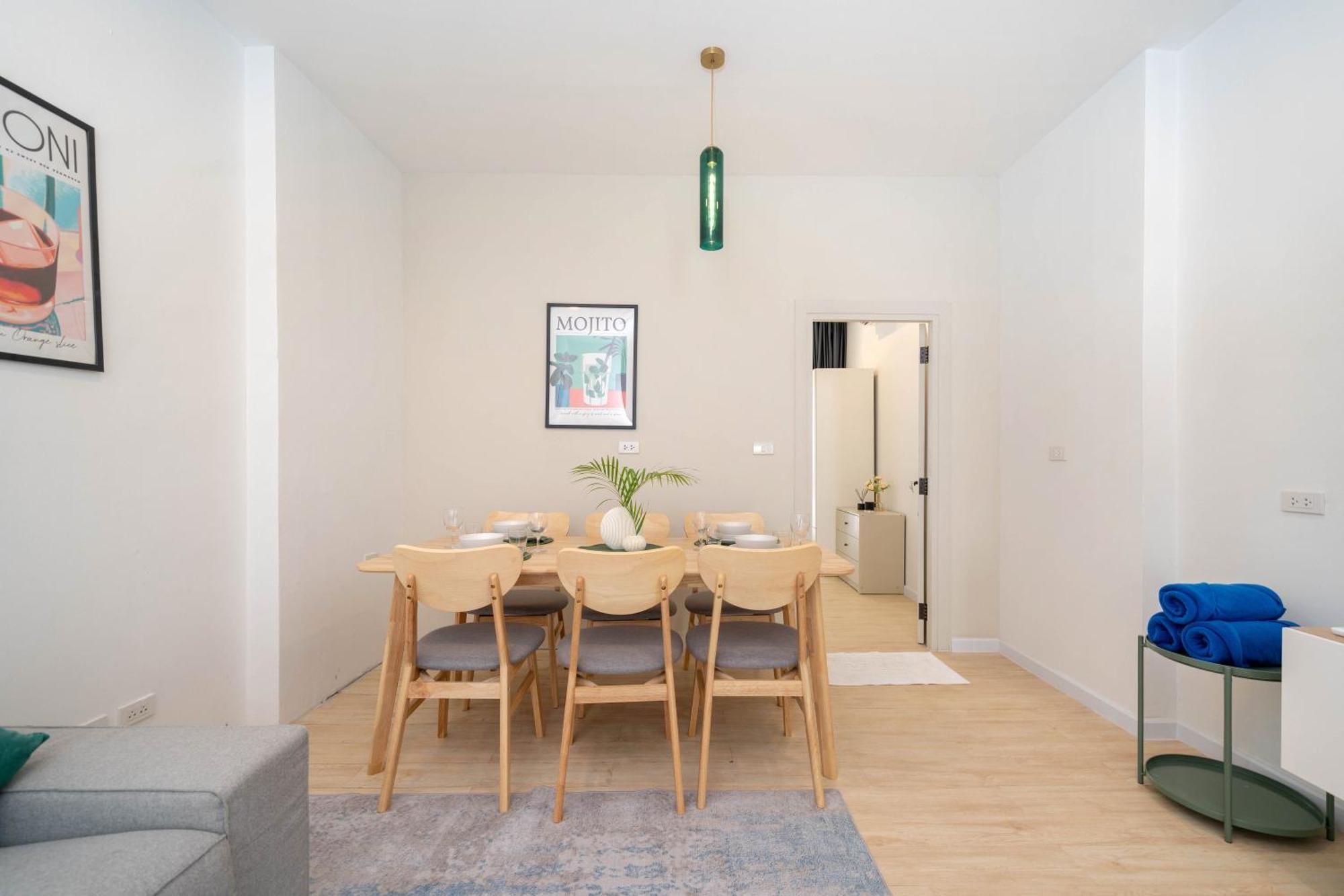 Winks Phuket Holiday home *