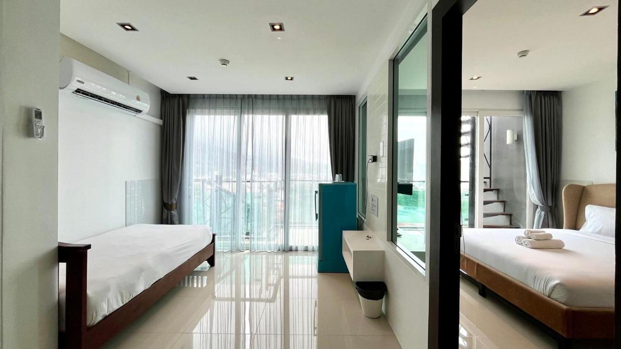 The Oh So Sexy Triple Penthouse-Rare 3-5Br 188M2 *