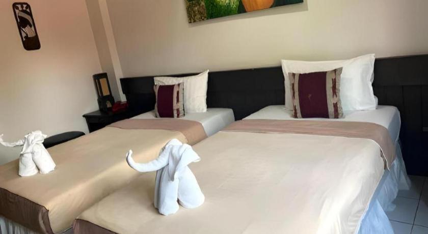 Hotel The 2*