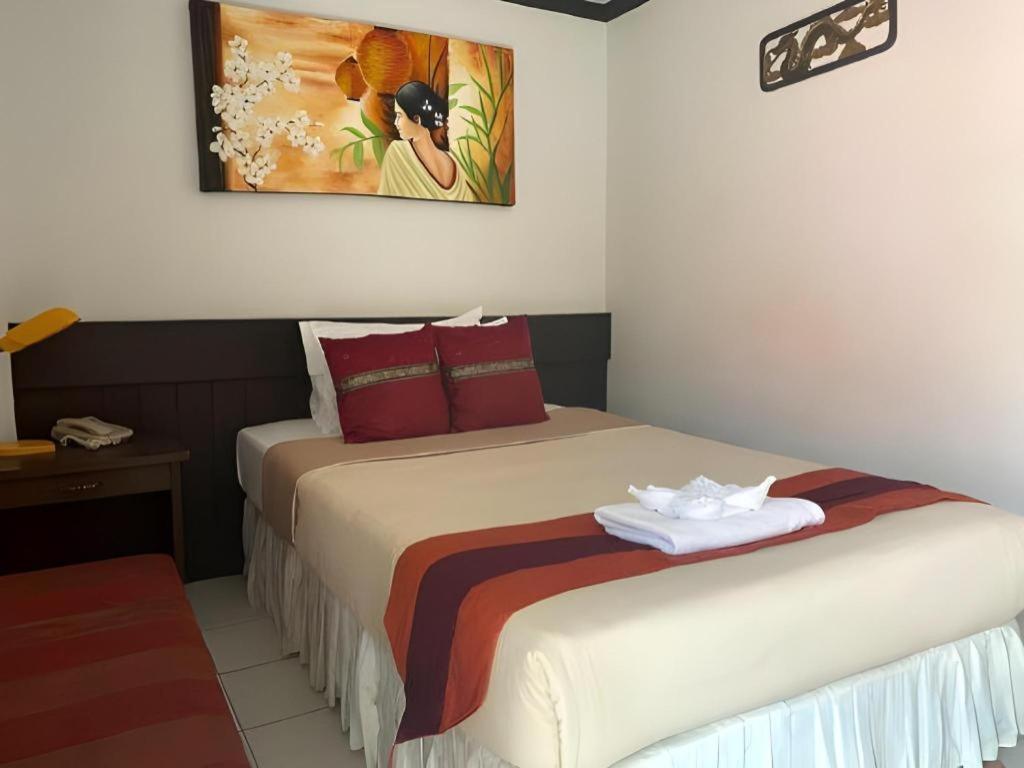 The Hotel 2*