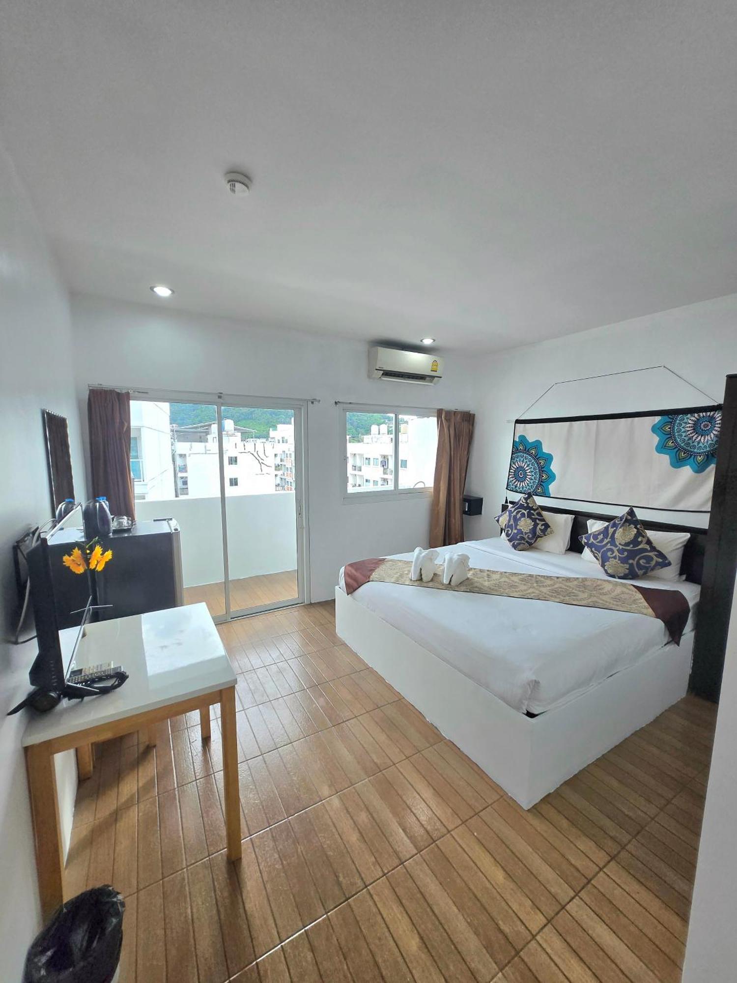 Hotel Happy 99 Patong