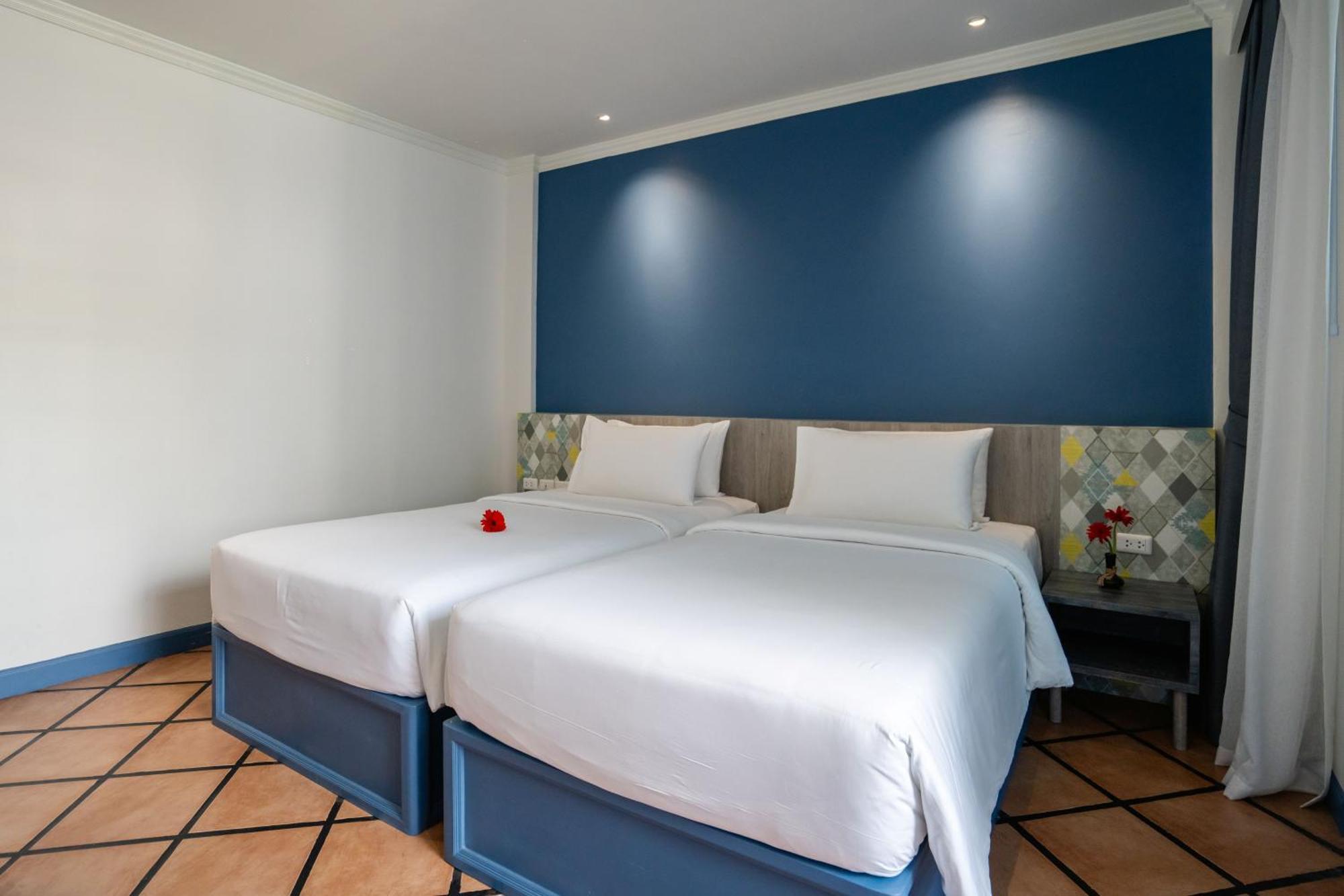 Phuket Island View - Sha Extra Resort