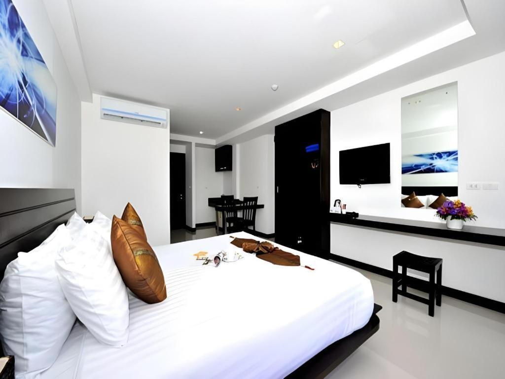 Lae Lay Resort